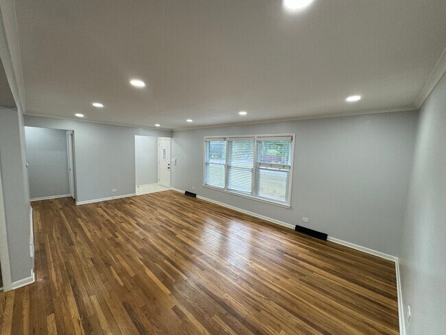 Photo - 1136 Laurel Ln