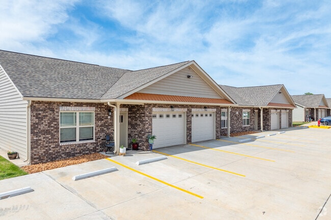Townhomes - Copper Ridge Apartments
