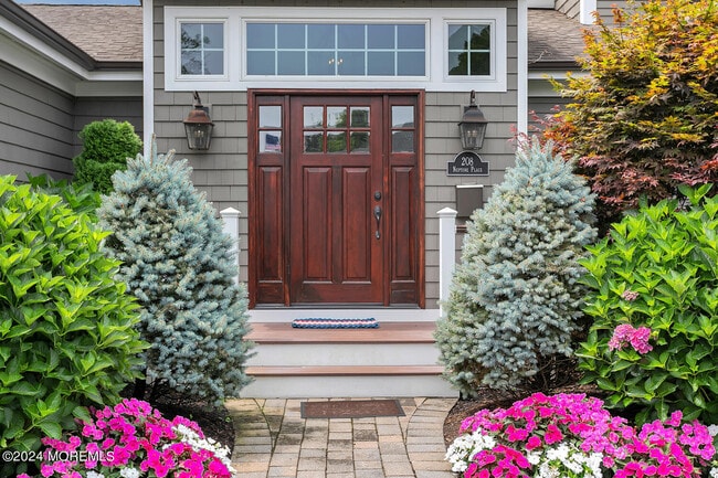 Photo - 208 Neptune Pl