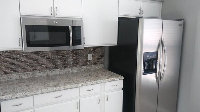 Photo - Single Family 3 bedroom, 2 bathroom home i...