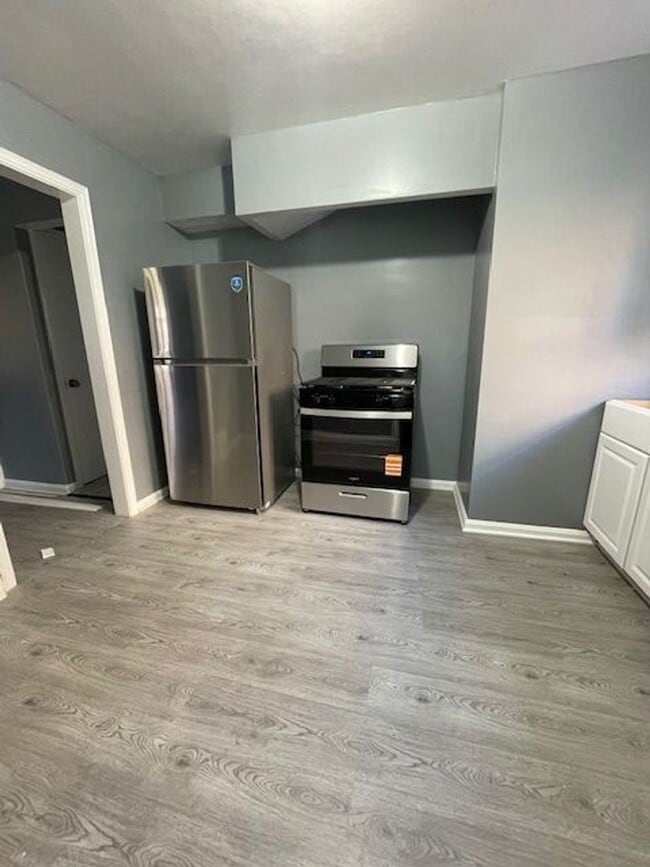 Photo - Renovated two bedroom unit! Unidad -2