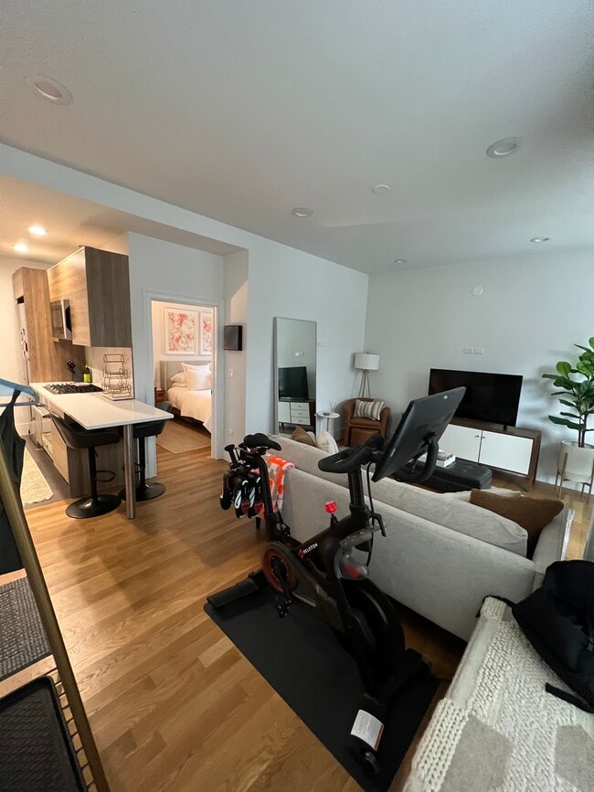 Photo - 2854 N Racine Ave Unit 2