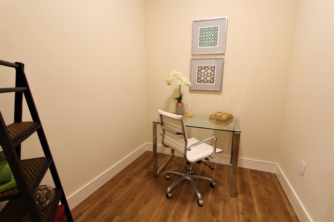 Photo - 446 Cambridge St Unit 106