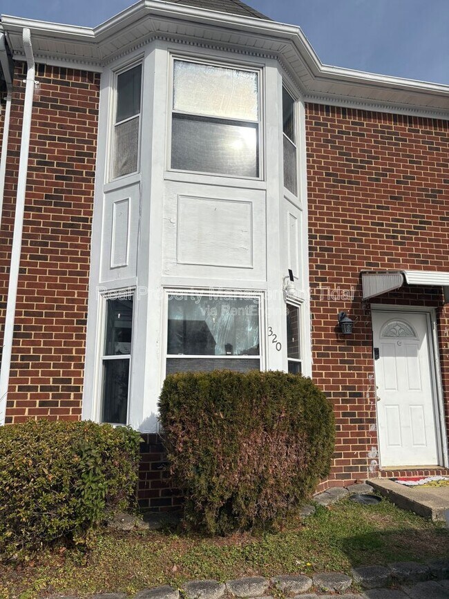 Photo - 320 Fairfax Terrace