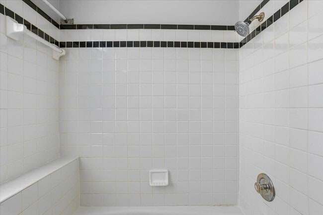 Photo - Spacious 2BR/1BA Lower-Level Apartment Near Downtown Savannah