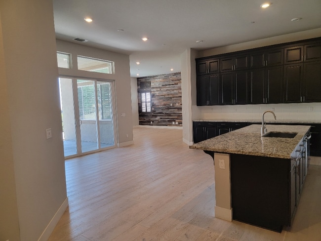 Photo - 218 Seacrest Ct