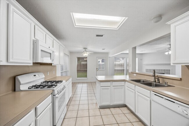 Photo - 5606 Cozy Terrace Ln