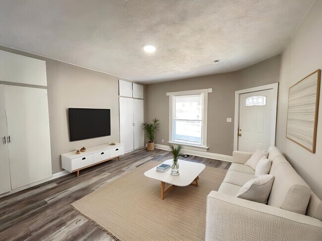 Photo - 445 Livingston Ave Unit 1