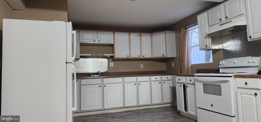 Photo - 14820 Darbydale Ave