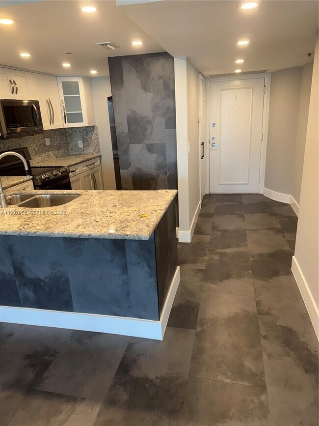 Photo - 1717 N Bayshore Dr Unit A-3455