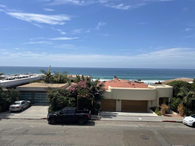8537 El Paseo Grande