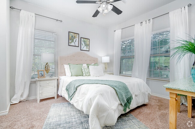 2BR, 1BA - 896SF - Bedroom 2