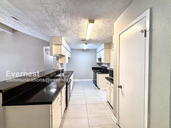 Photo - 203 Woodvale Dr