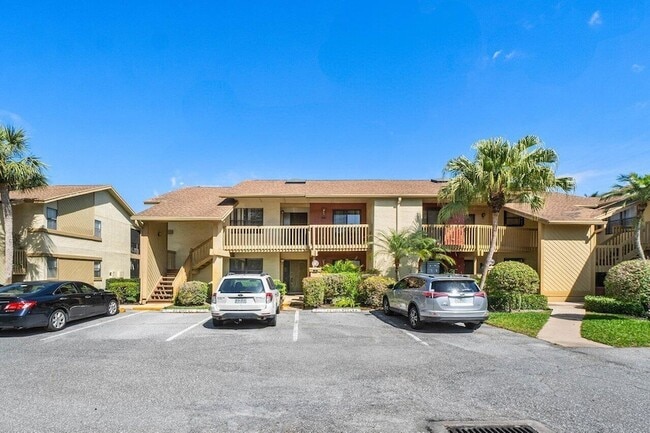 Building Photo - 13135 Chadwick Ct Unit 12