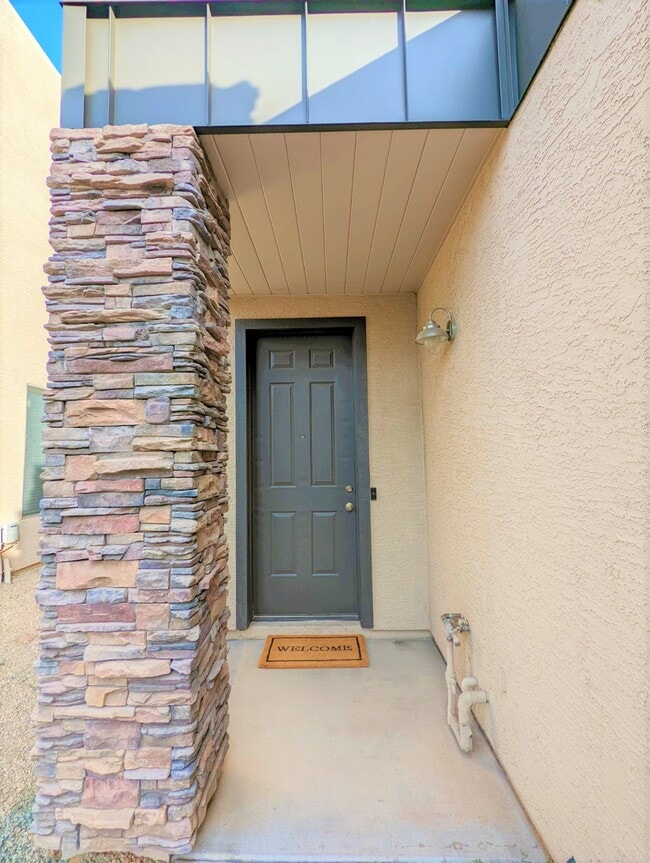 Photo - 2241 E Pinchot Ave