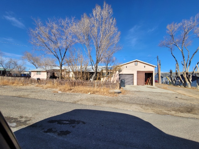 Photo - 595 Charles Ave