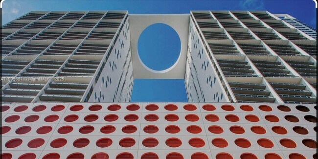 Photo - 500 Brickell Ave Unit 3400