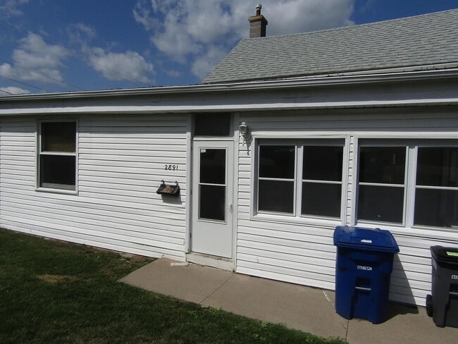 Building Photo - 2891 Indiana Ave