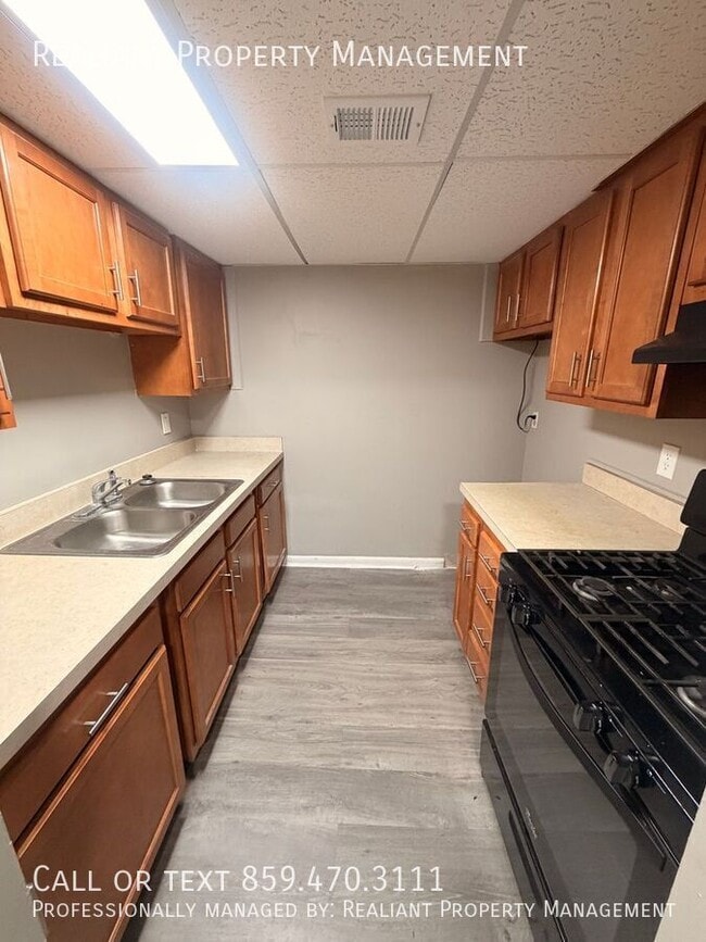 Photo - 2074 Fairmont Ct