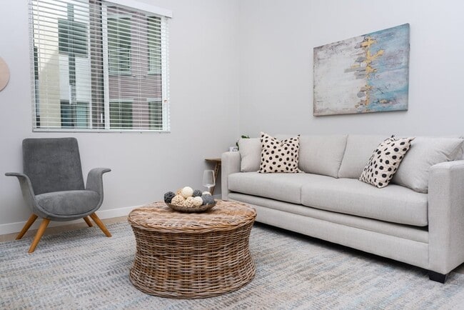 Downtown Ontario Luxury Apartments