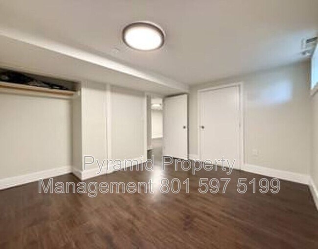 Photo - 652 E Roosevelt Ave