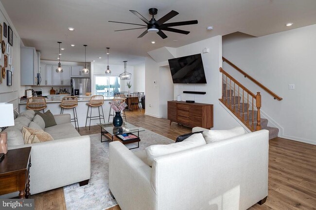 Photo - 7123 Millstone Rd