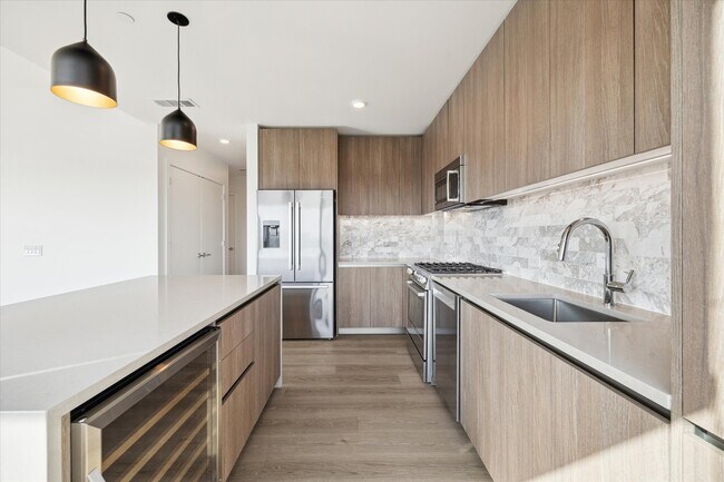 Photo - 1 Riva Row Unit 1117