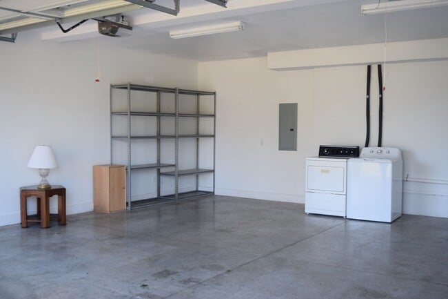 Photo - Lake Front 1 Bedroom Apartment - Large Garage & Boat Parking
