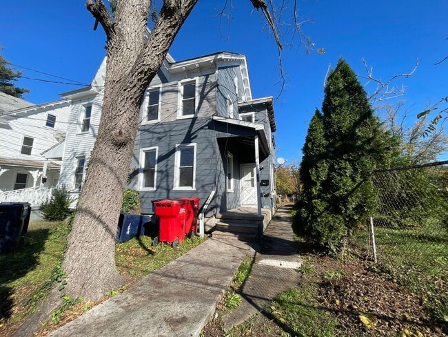 Photo - 31 Ellis St Unit 2nd Floor