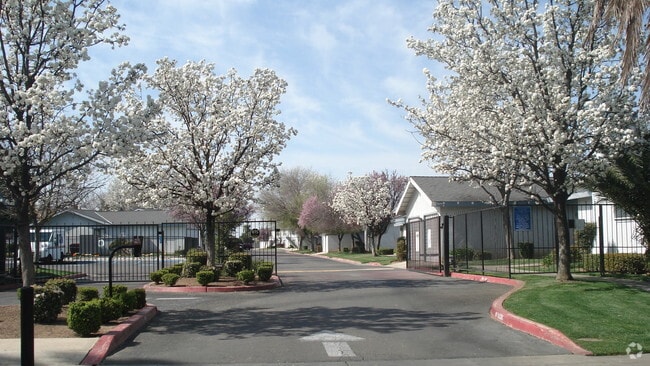 Gated Community - Gates Villas Rental