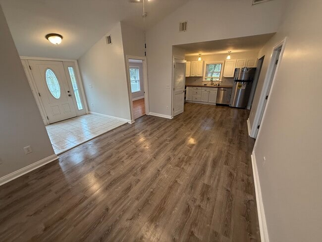 Photo - 105 Butler Blvd