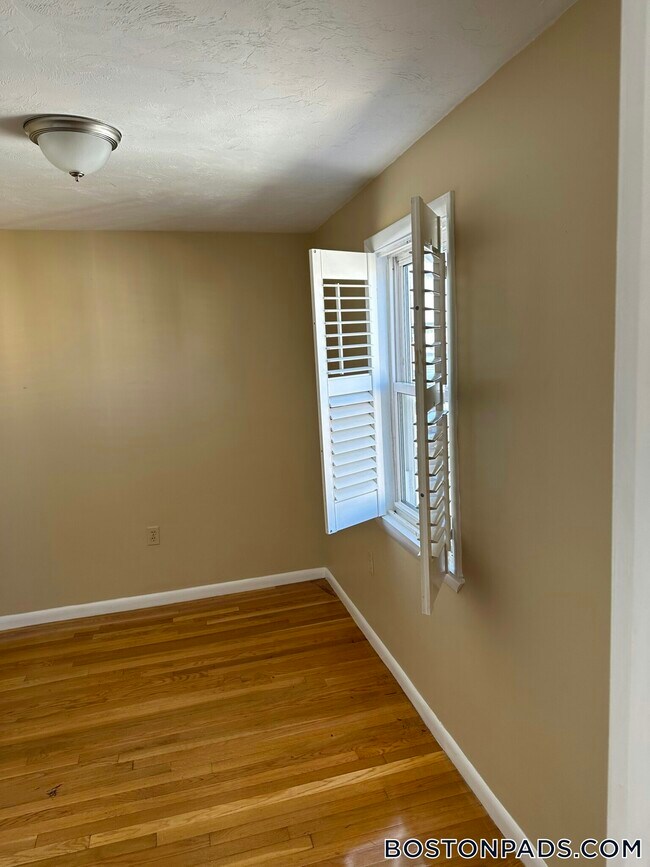 Photo - 5 Grimes St Unit 2