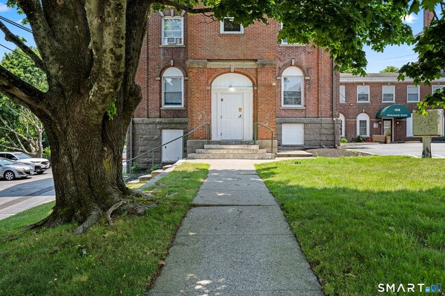 Building Photo - 156 Garfield Ave Unit 24