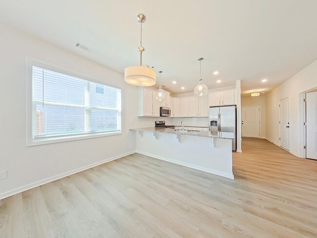 Photo - Stunning 4 bedroom in Graniteville!