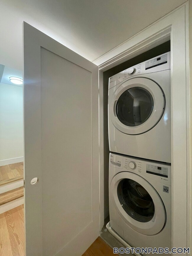 Photo - 65 Cameron St Unit 1