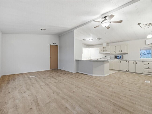 6124 W Tucson Estates Pkwy