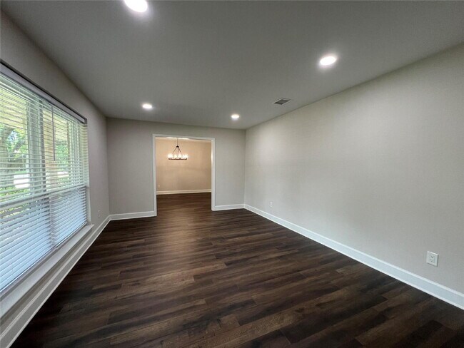 Photo - 3 Bedroom Home for Rent in Houston 77096 | Updated Home with Large Backyard