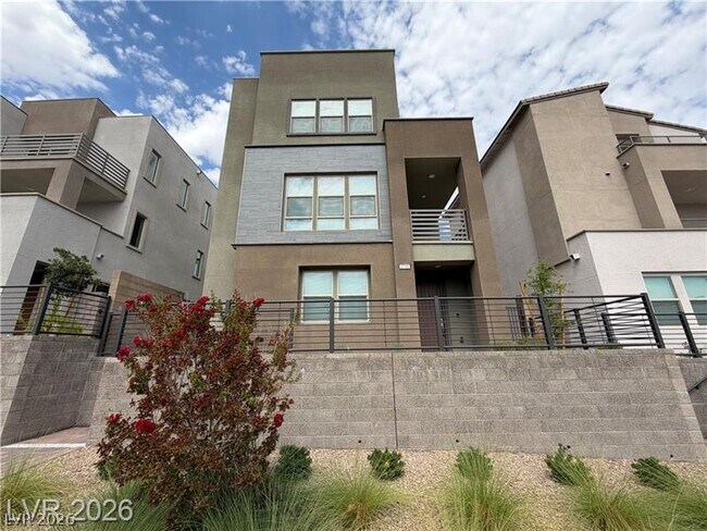 Building Photo - 1741 N Desert Foothills Dr