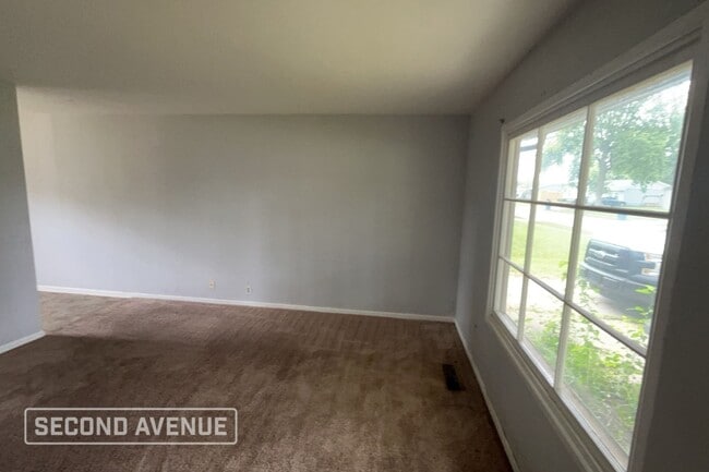 Photo - 610 N Bradner Ave