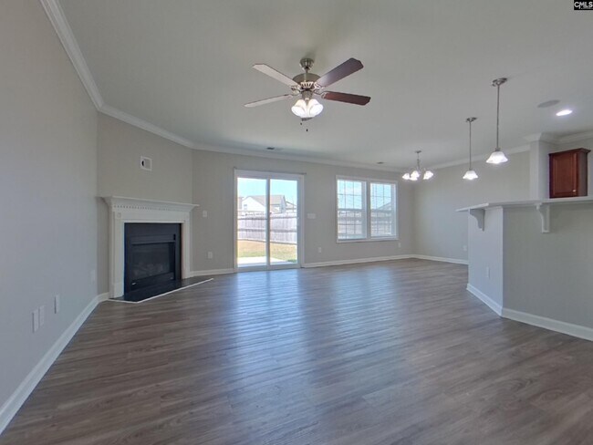 Photo - 313 Fairford Rd