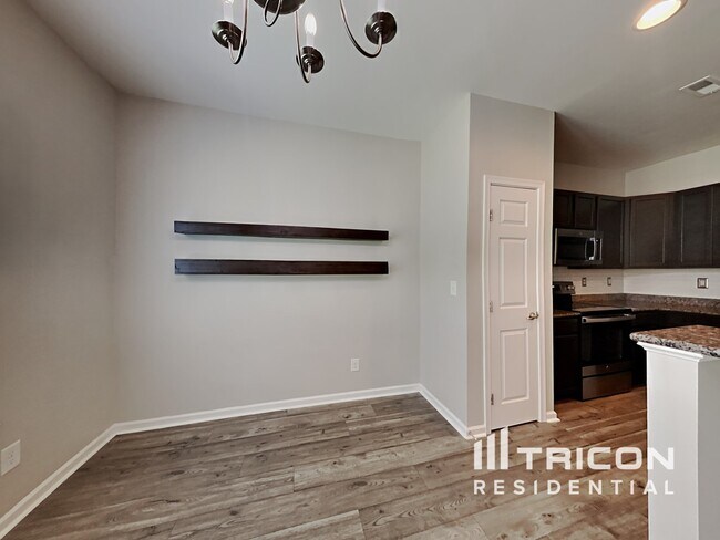 Photo - 240 Chesterbrook Ln House