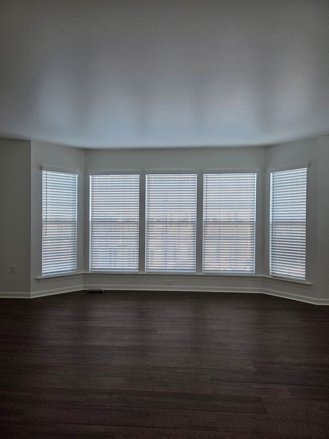 Photo - 2670 Sultan Supreme Way