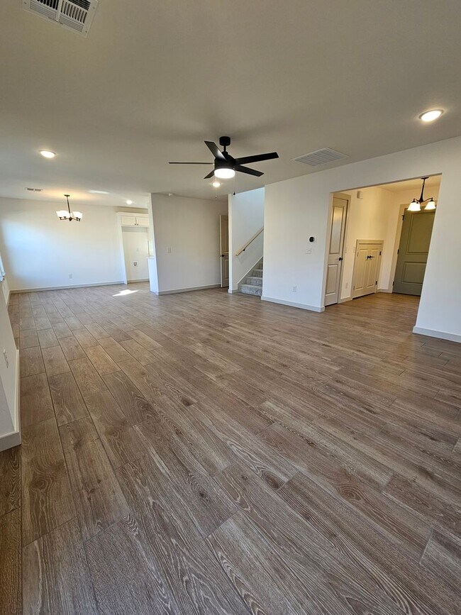 Photo - (3) Bed/(2.5) Bath Townhome Avail NOW! New Construction!