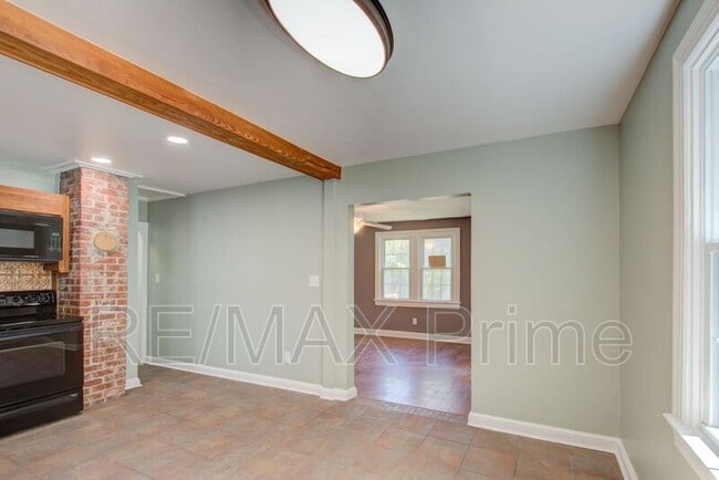 Photo - 27 Ansell Ave