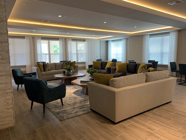 Photo - Somerset Lofts