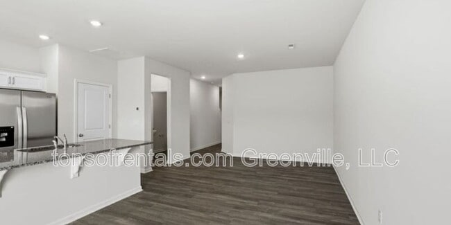 769 Embark Cir