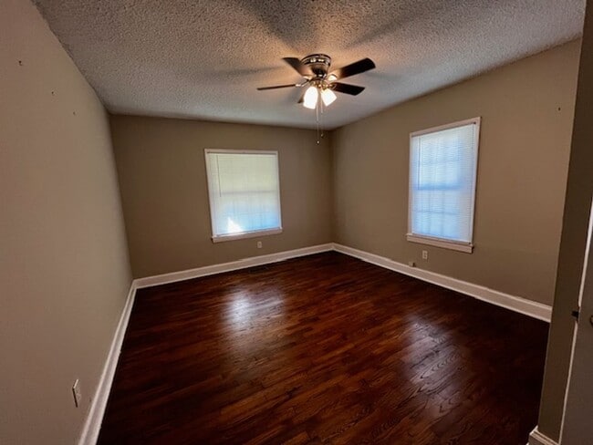 Photo - 2 Bedroom 1 Bath House with garage