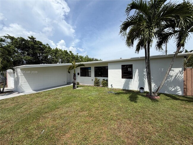 Building Photo - 4361 SW 97th Ct