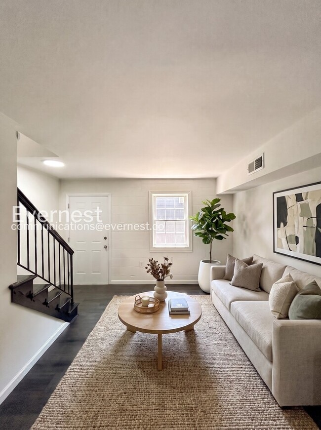 Photo - 503 N 30th St Unit Apartment C