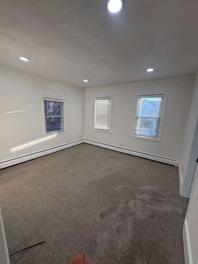 Photo - 18 Allendale Ave Unit 2nd Floor